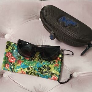 Maui Jim Black Sunglasses with Oversized Glossy Frames